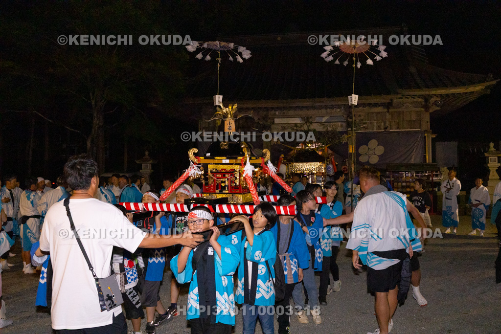 山梨県　平野天満宮　天王祭　子供神輿（境内）