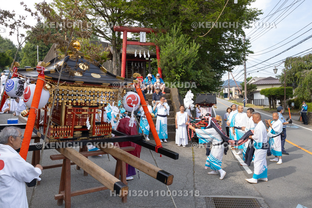山梨県 平野天満宮 天王祭 天岩戸神楽奉納(石割神社前)