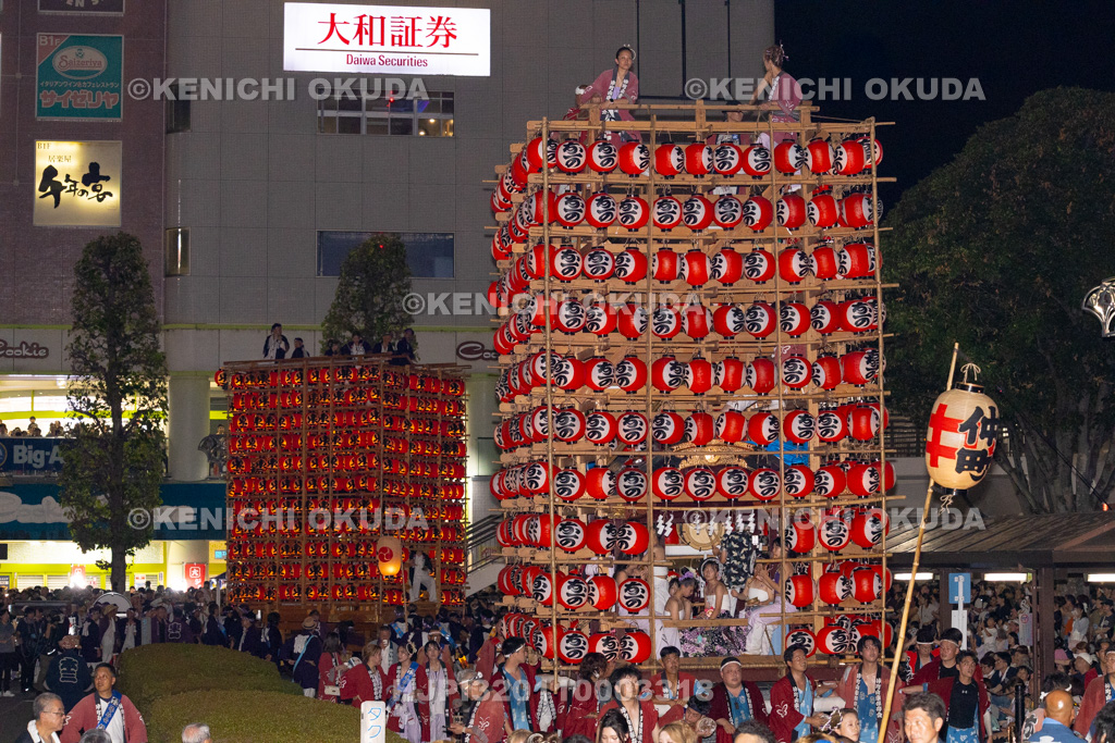 埼玉県　久喜提燈祭り「天王様」　提燈山車