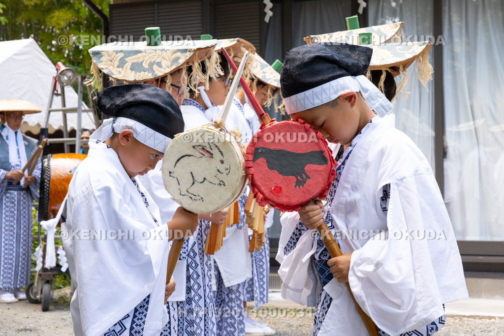 福島県 御宝殿の稚児田楽・風流 田楽演奏(宮司宅)