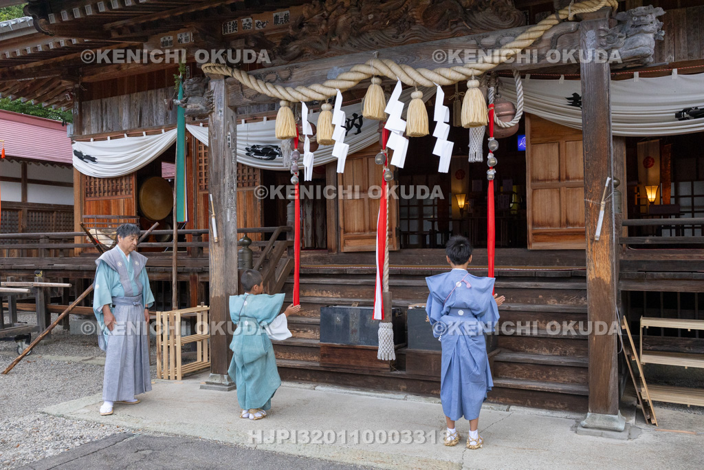 福島県　会津田島祇園祭　渡御祭　7度の使い