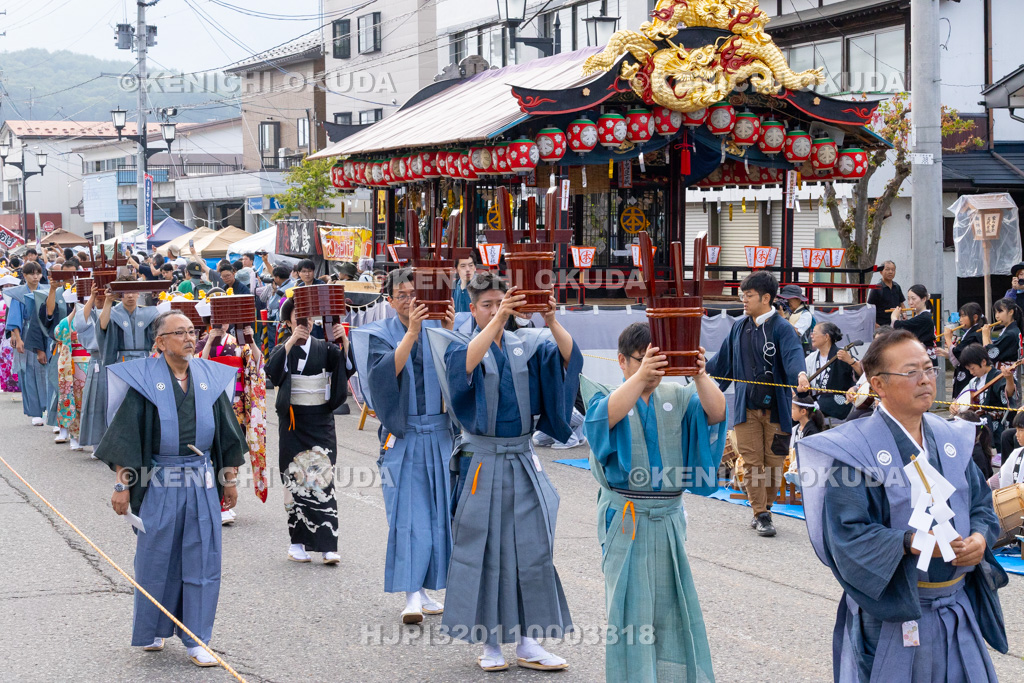 福島県　会津田島祇園祭　渡御祭　七行器行列