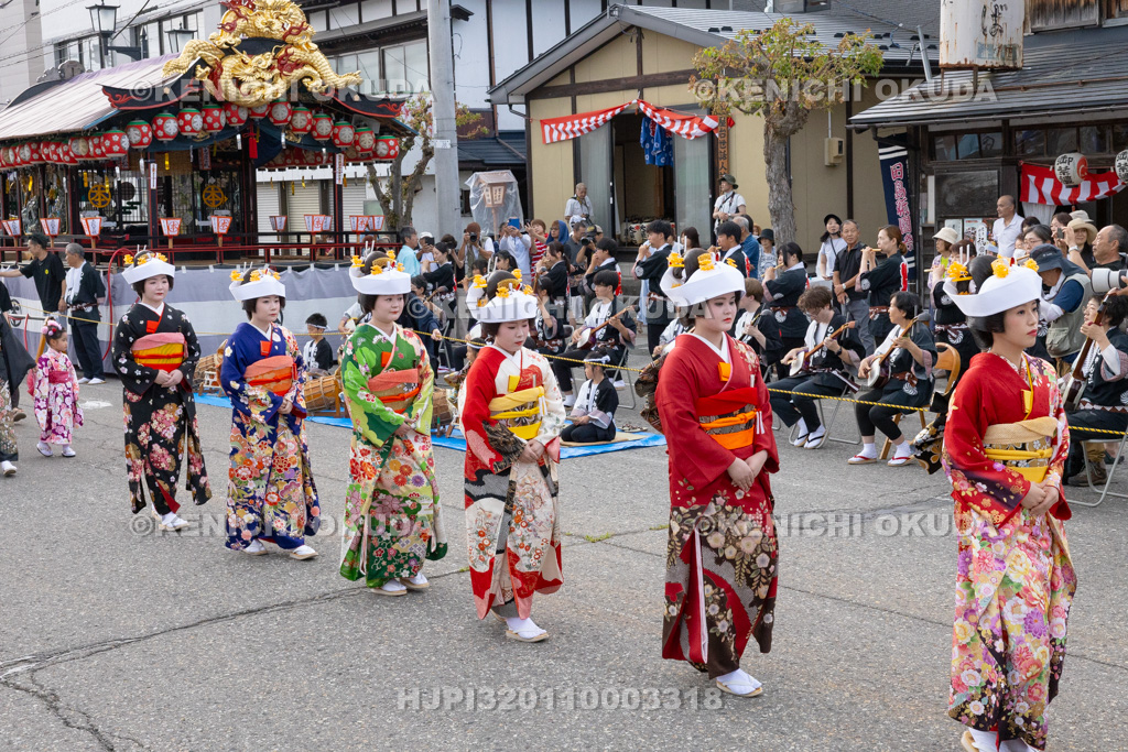 福島県　会津田島祇園祭　渡御祭　七行器行列
