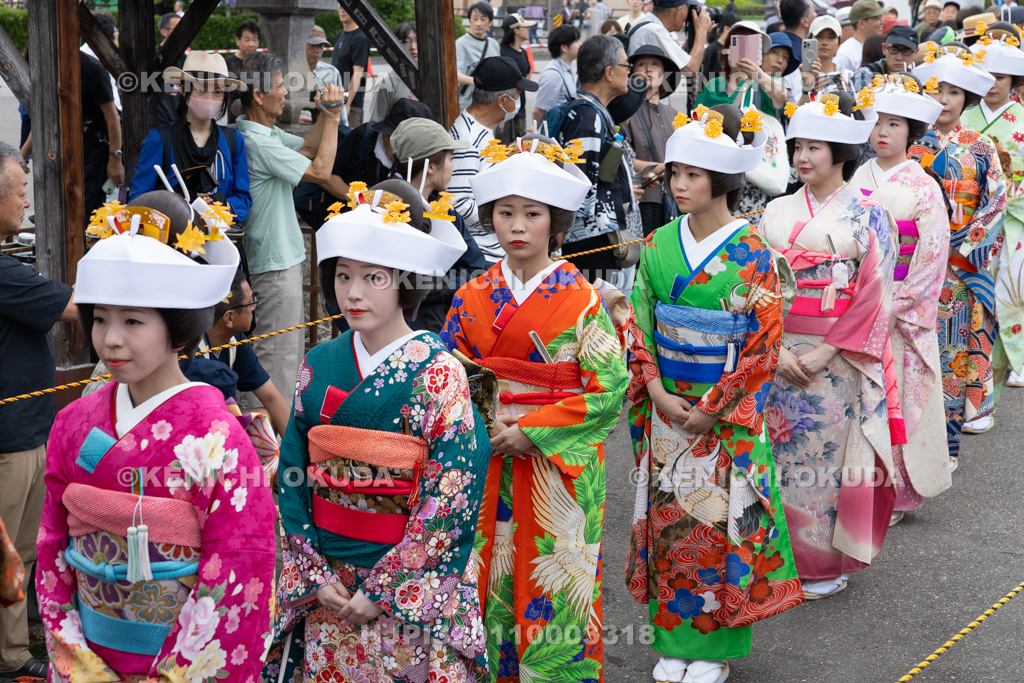 福島県 会津田島祇園祭 渡御祭 七行器行列