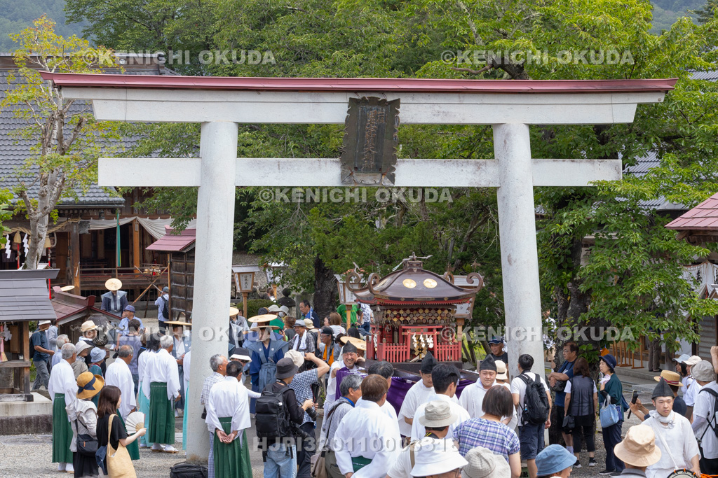 福島県 会津田島祇園祭 渡御祭 神輿渡御 発輿