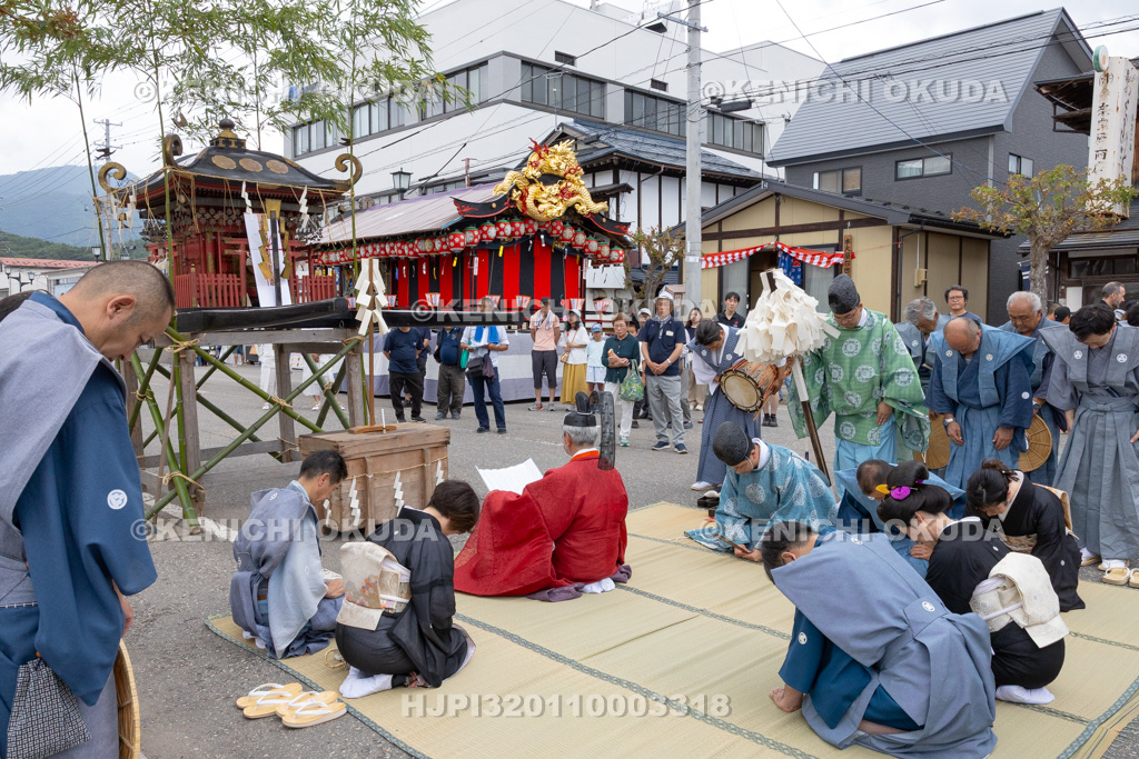 福島県 会津田島祇園祭 渡御祭 神輿前の神事 祝詞奏上